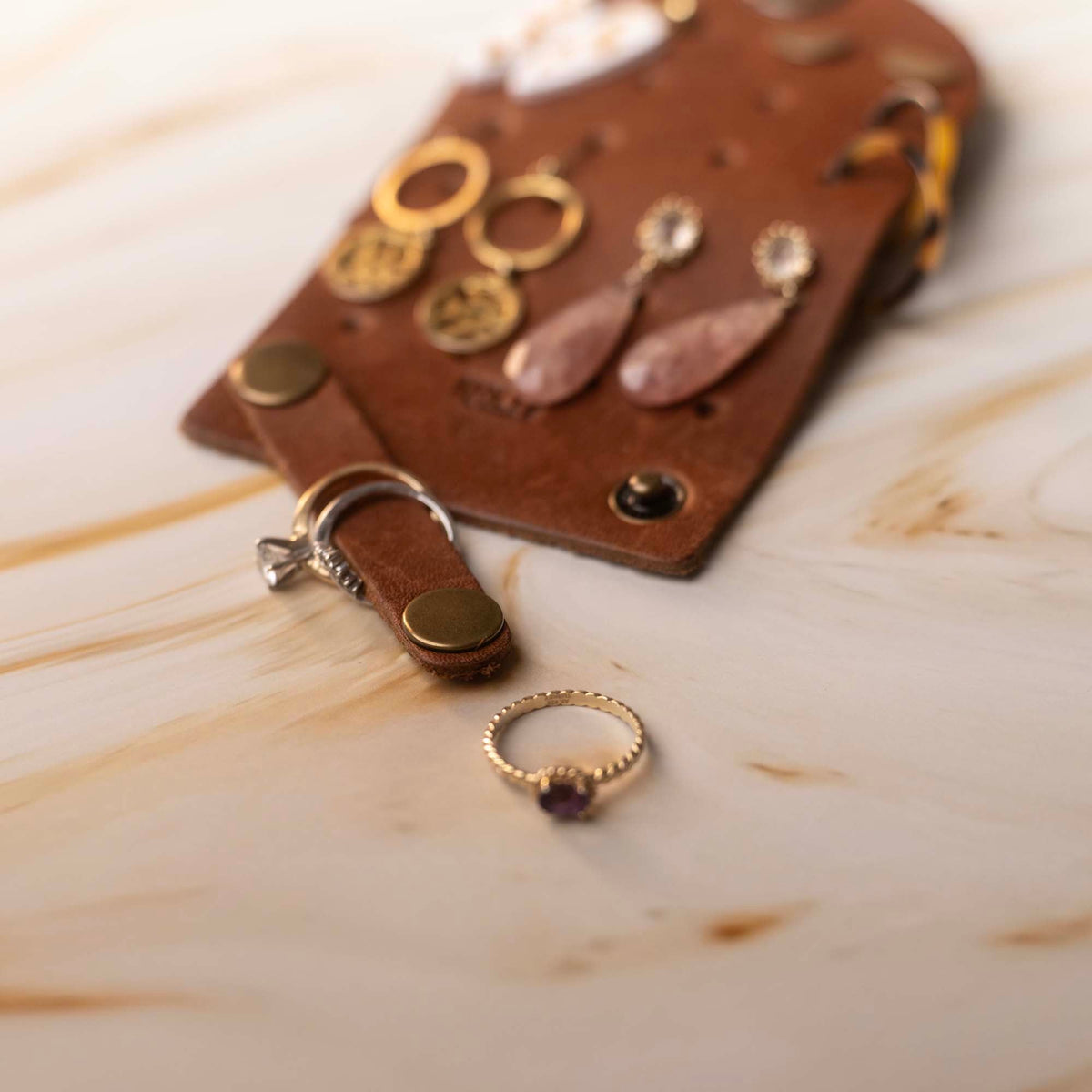 The Pearl Full Grain Leather Earring and Ring Holder